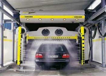 Стоит ли мыть машину на мойках самообслуживания?